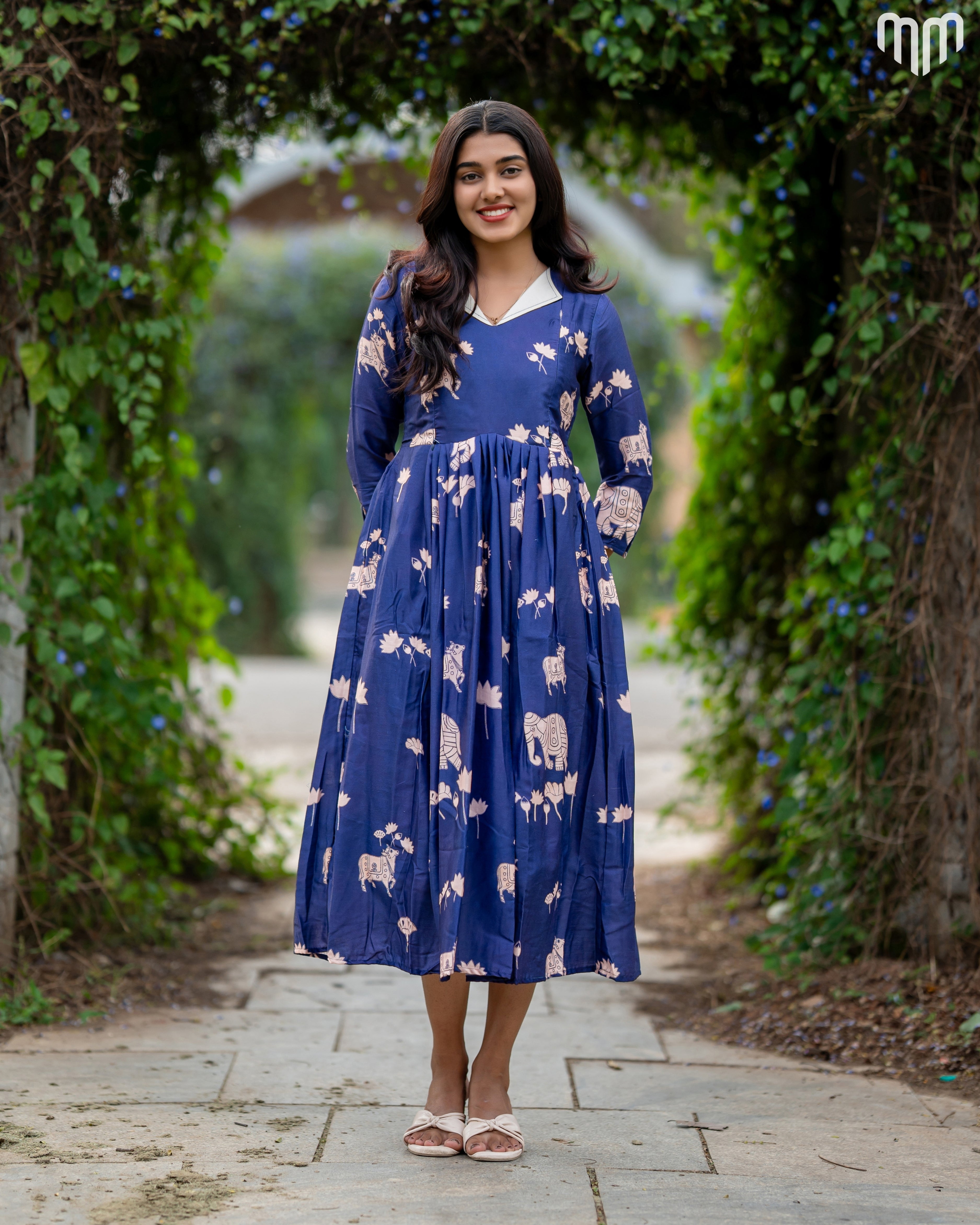 Amirtha_V2 Maternity Maxi