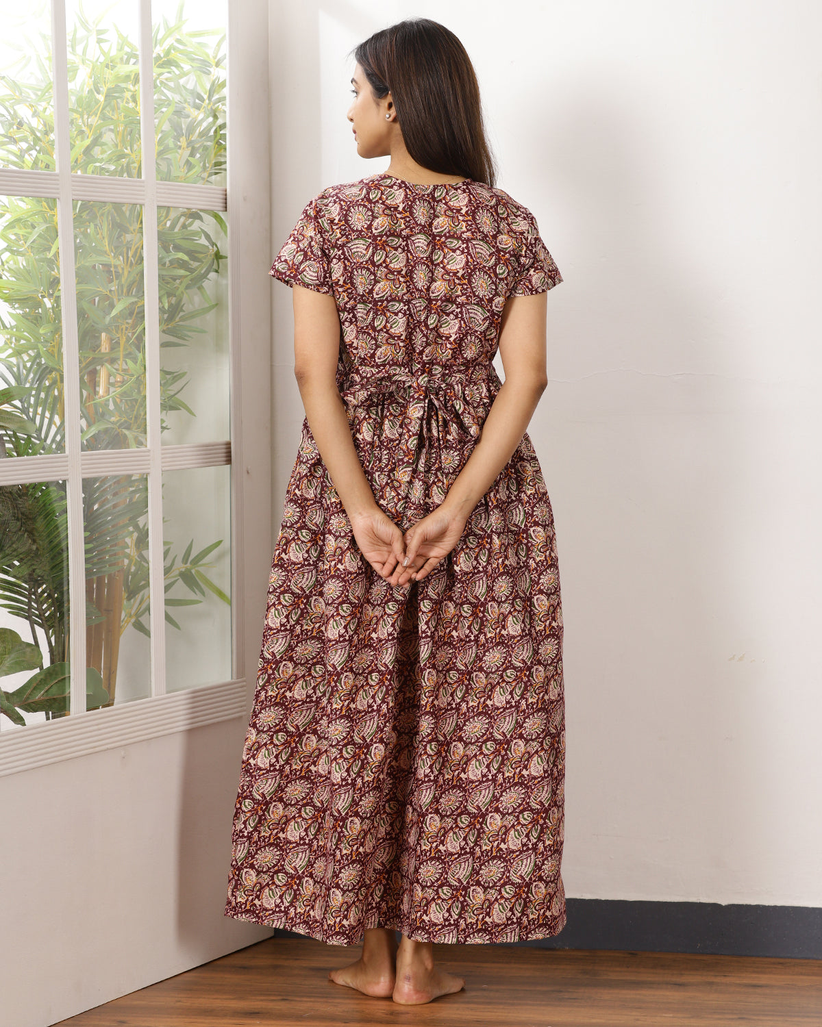 Ojal_V1 Feeding Night Maxi