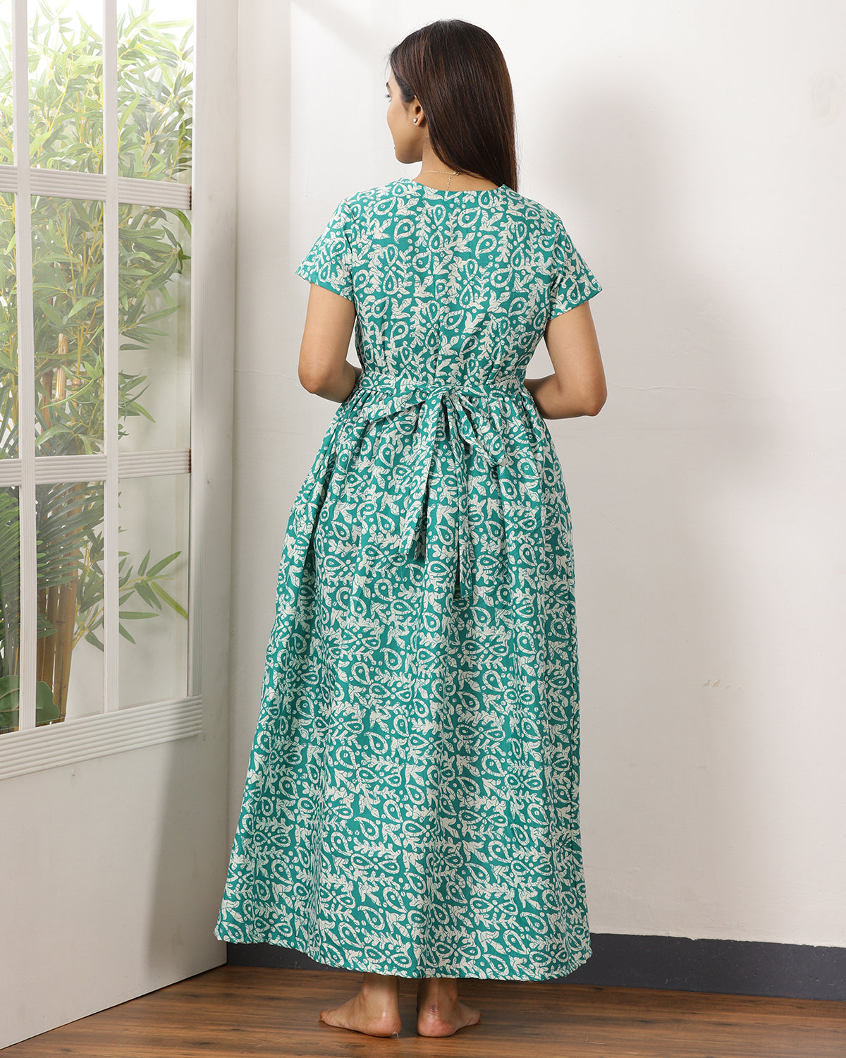 Janya_V3 Feeding Night Maxi