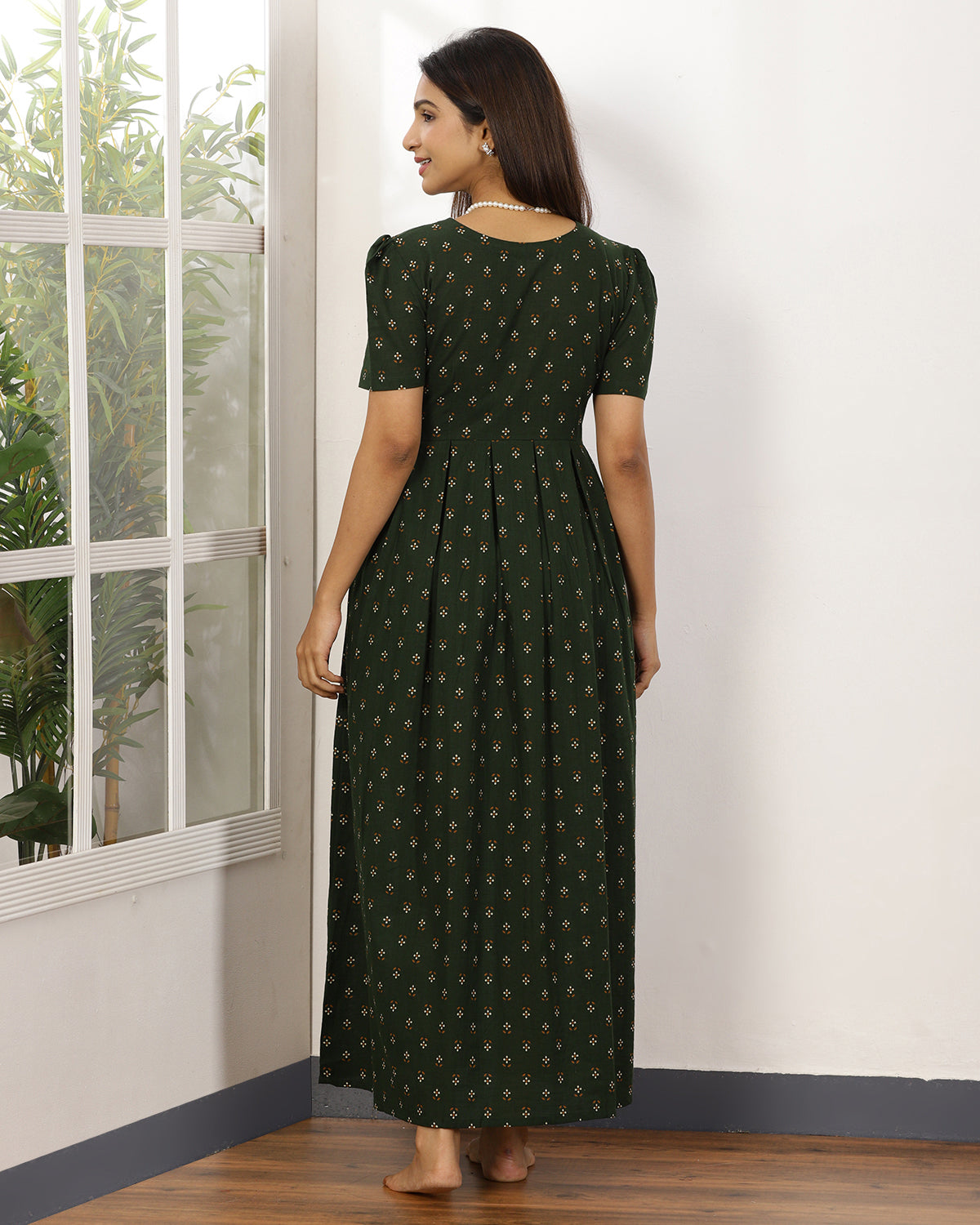 Thara_V3 Feeding Night Maxi