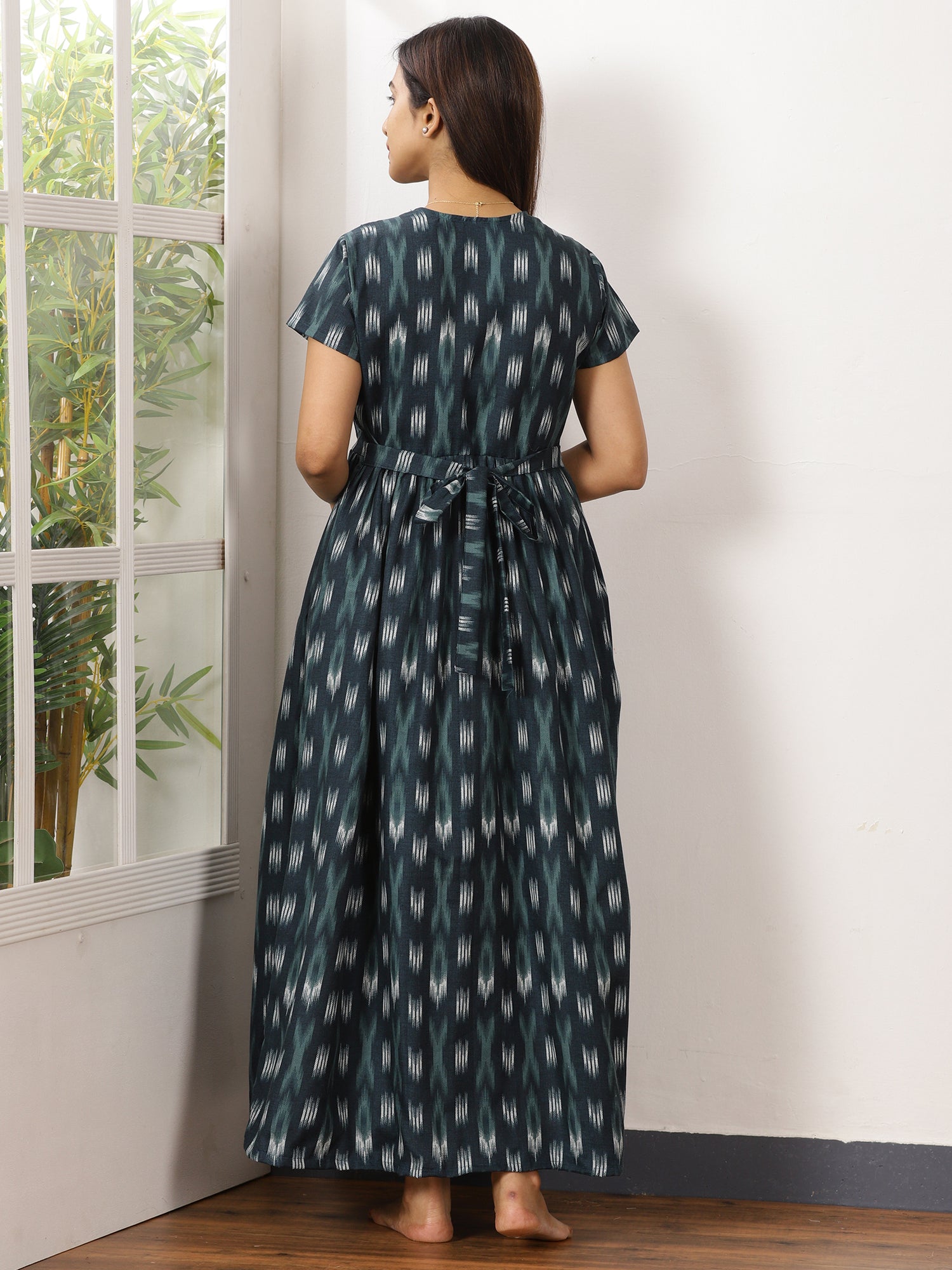 Ikkat_V3 Feeding Night Maxi