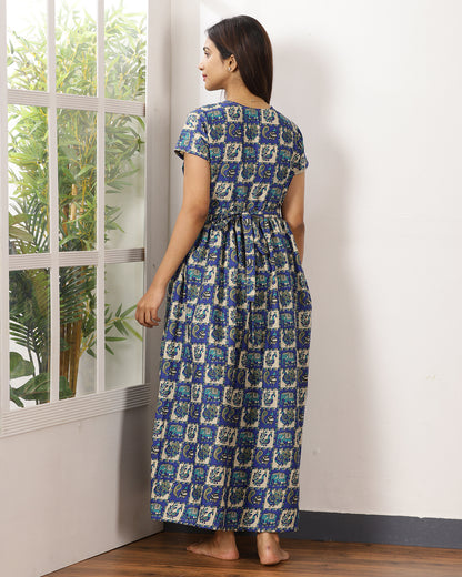 Mayil_V2 Feeding Night Maxi