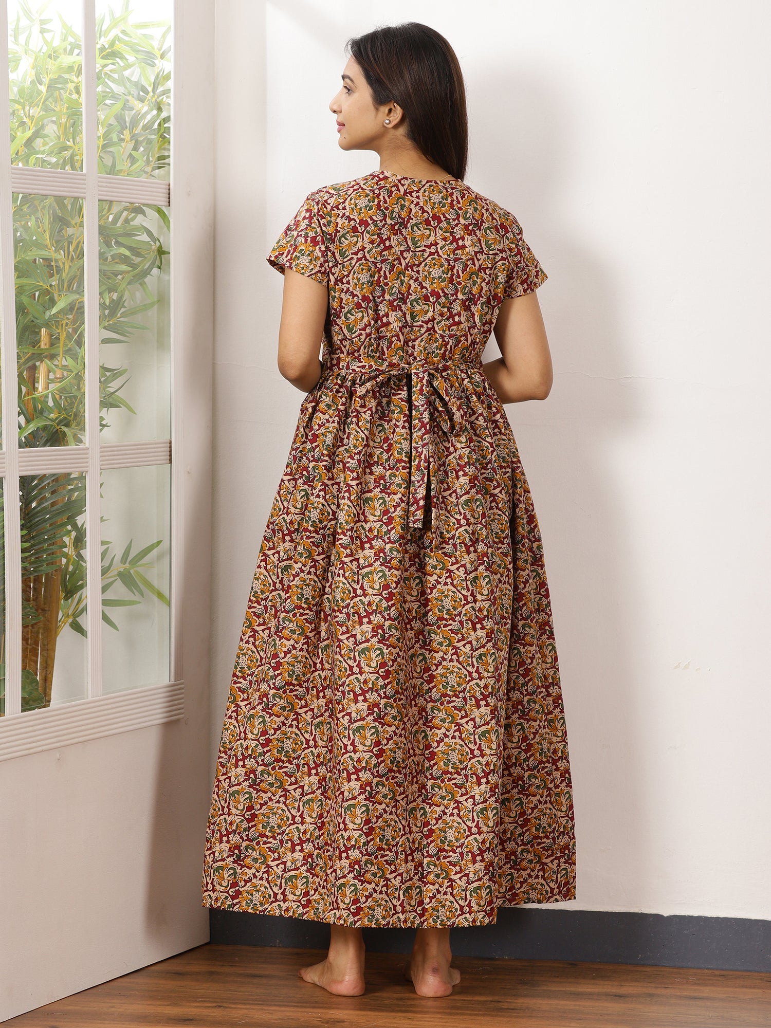 Nidhi_V1 Feeding Night Maxi