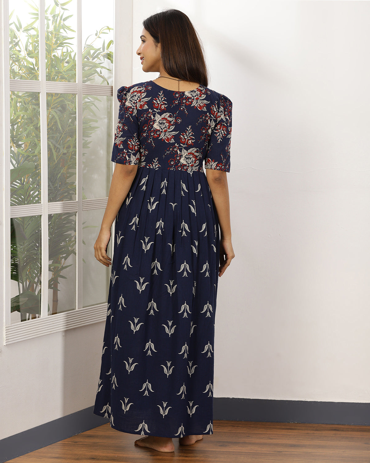 Bud_V1 Feeding Night Maxi