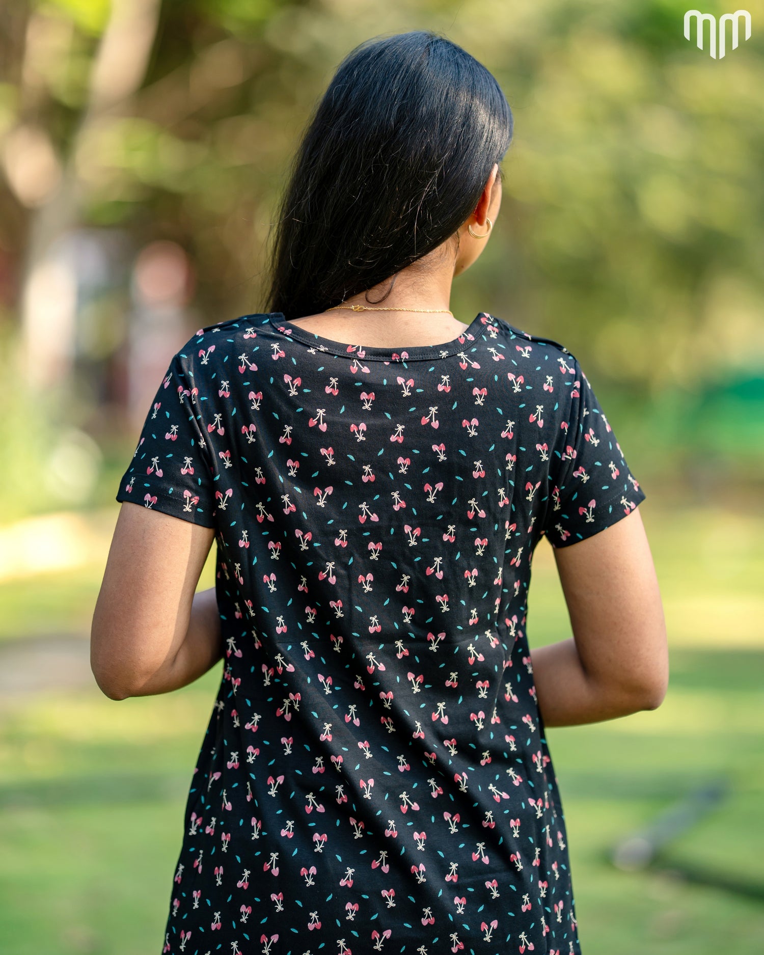 Myra Zipless Feeding T-shirt