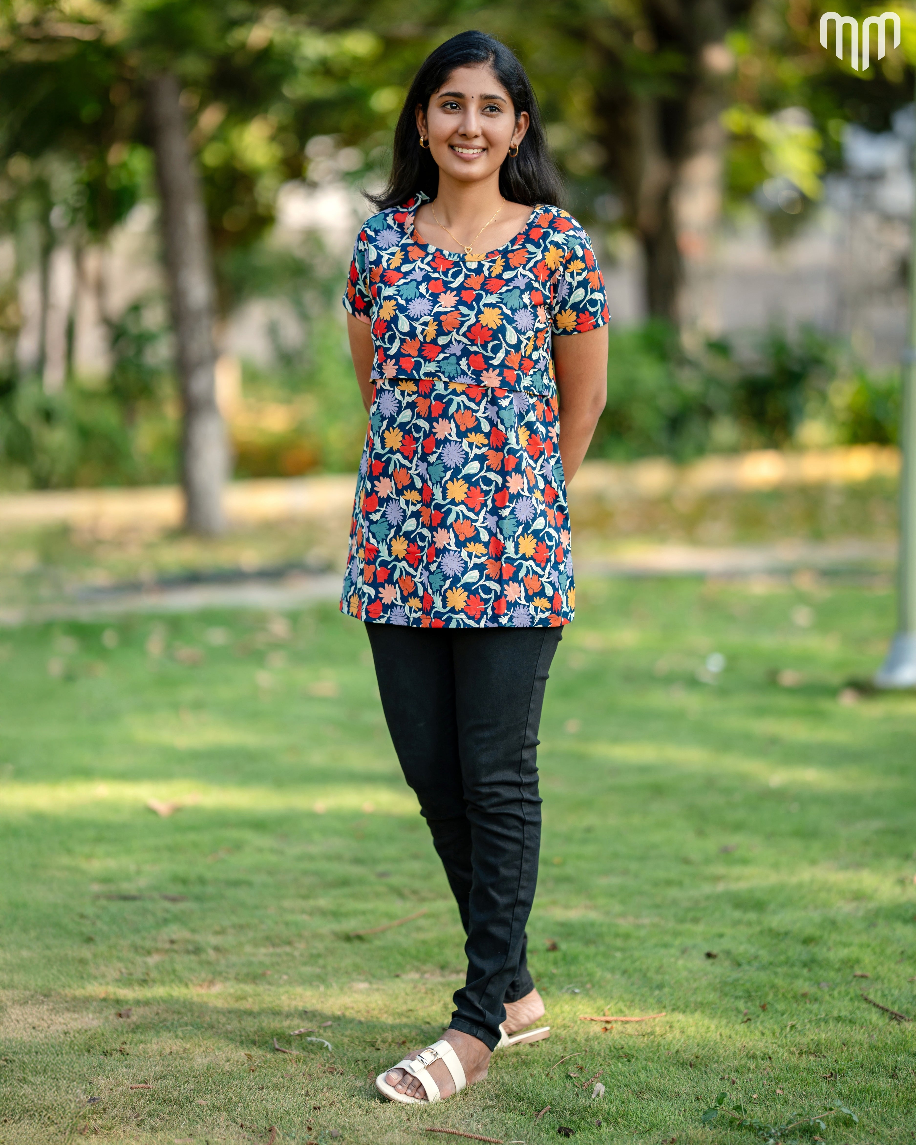 Ria Zipless Feeding T-shirt
