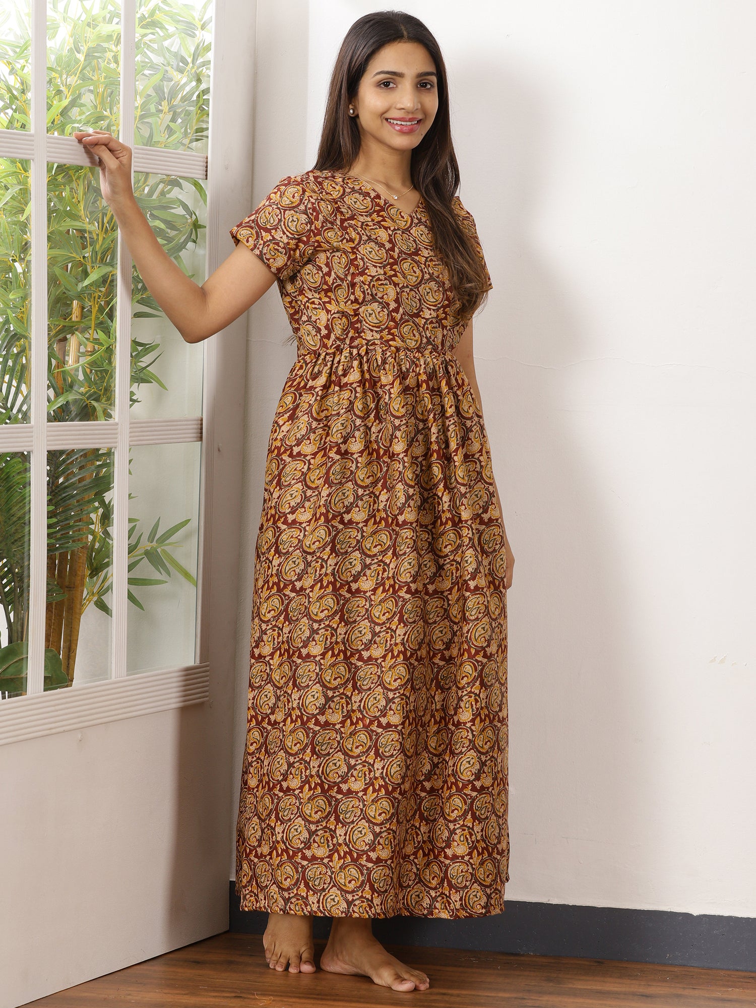 Mytra_V1 Feeding Night Maxi