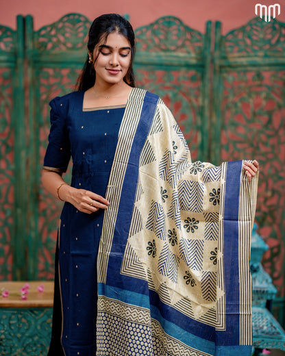 Vedhika_V1 Maternity Kurti Set