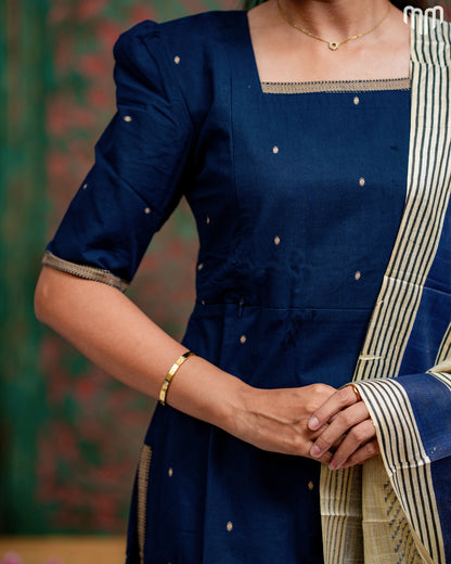 Vedhika_V1 Maternity Kurti Set