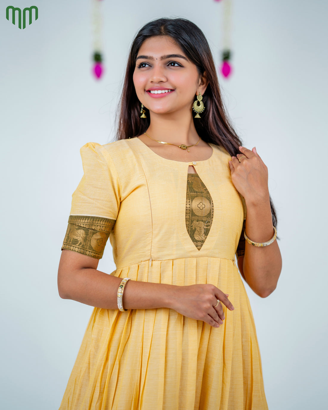 Poonguzhali_V8 Maternity Maxi