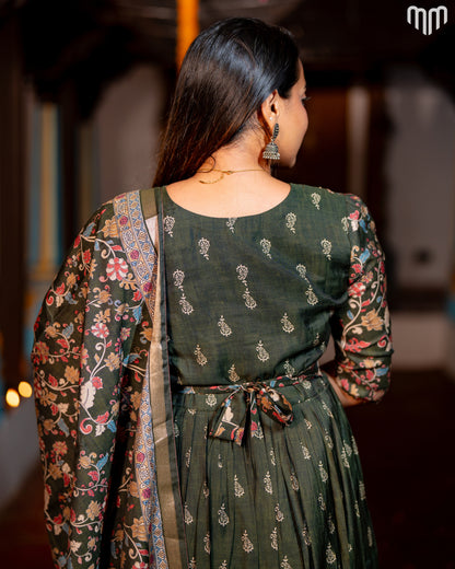 Maheswari Silk Green Maternity Maxi with Full Cotton Lining &amp; Dupatta