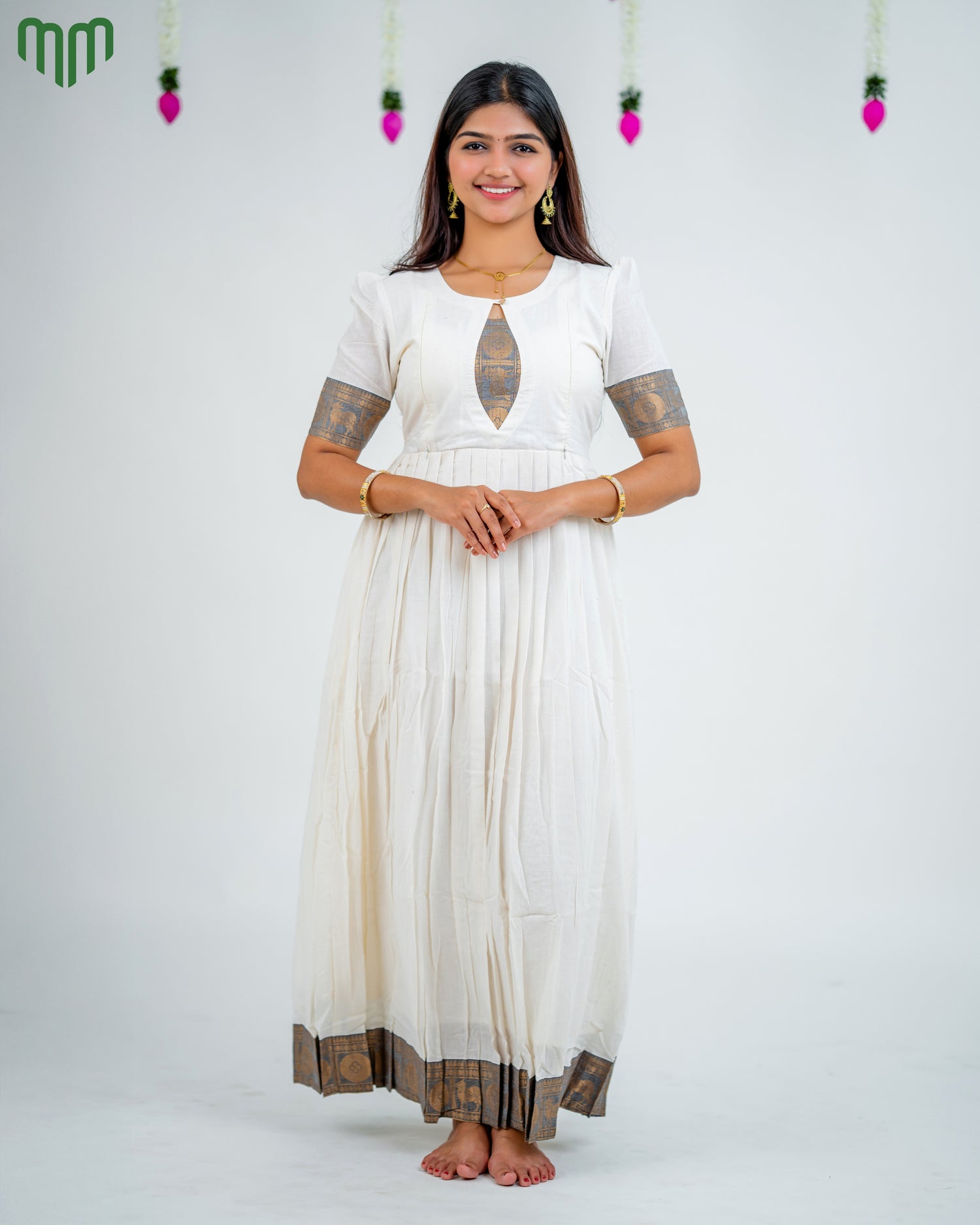 Poonguzhali_V3 Maternity Maxi