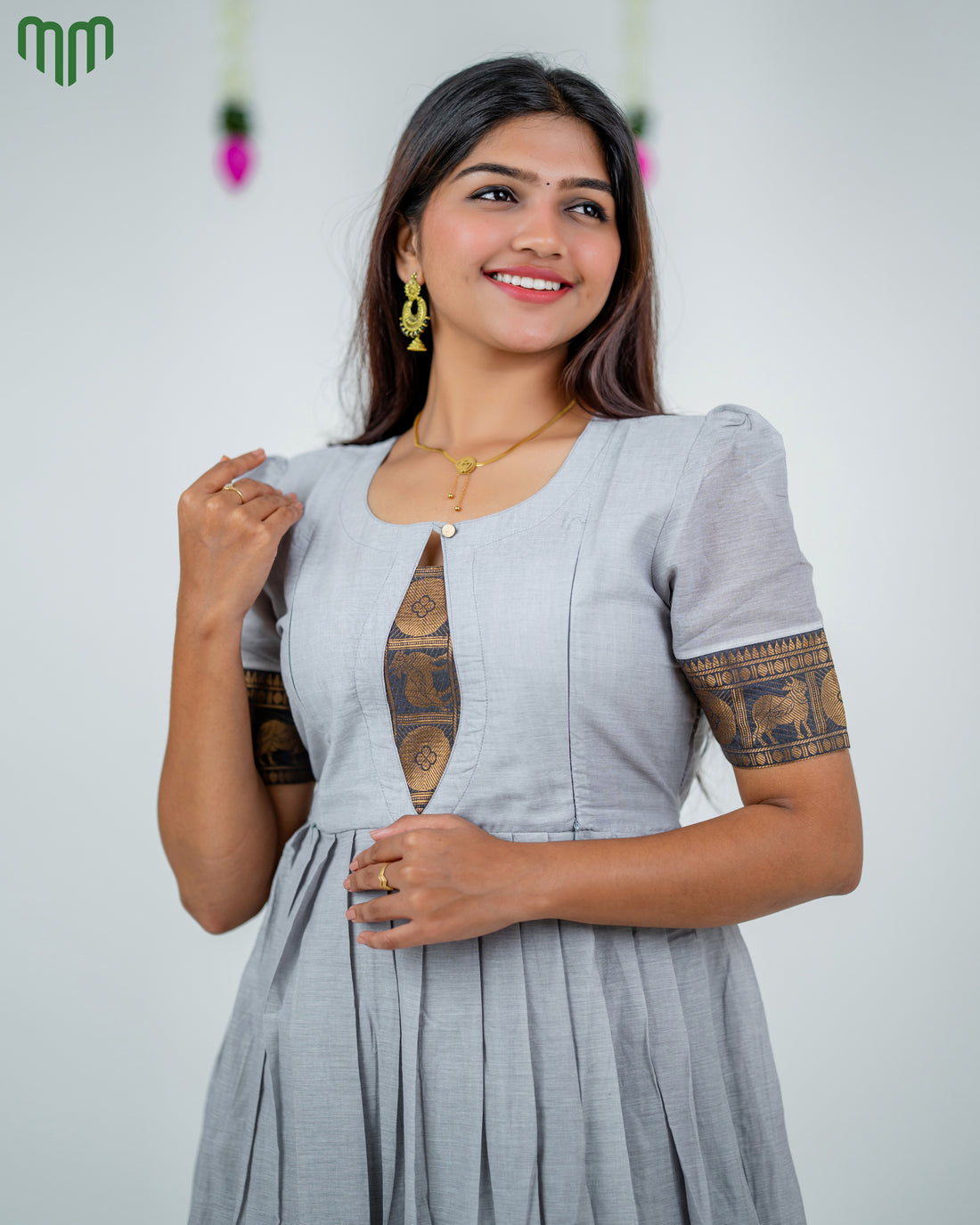 Poonguzhali_V7 Maternity Maxi