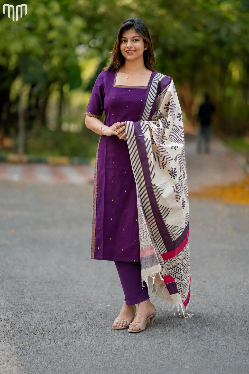 Vedhika_V2 Maternity Kurti Set