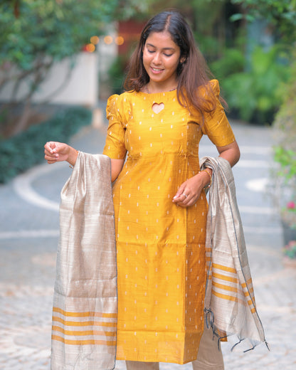 Golden_Kanmani Maternity Kurti Set